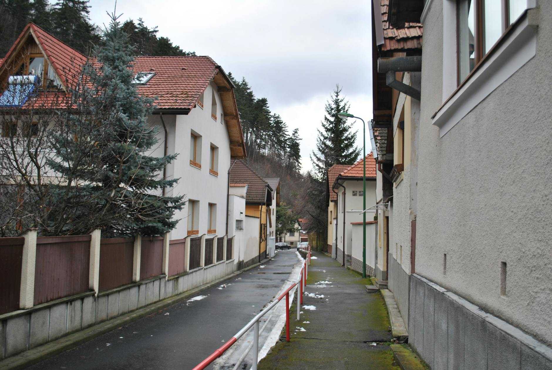 Hietzing (13th district) — Vienna's village-feeling residential district right next to Schönbrunn