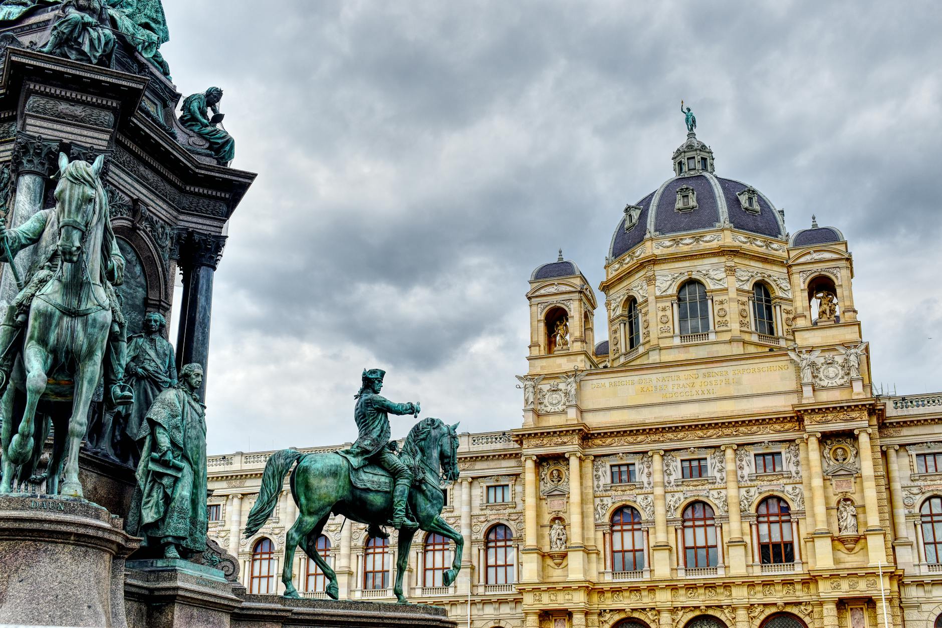 Vienna Kunsthistorisches Museum and Maria-Theresien-Platz