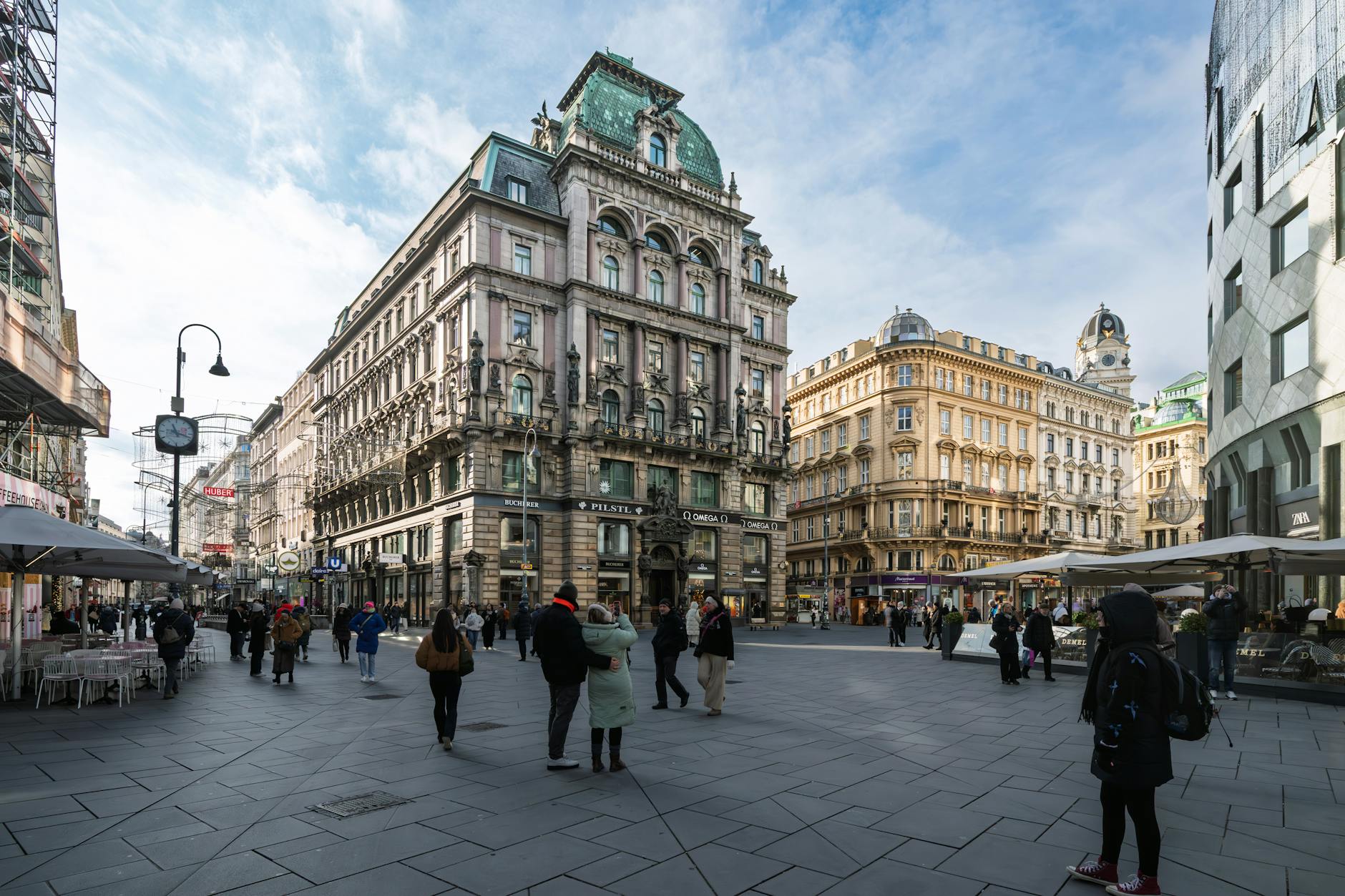 Where to Stay in Vienna: Complete Neighborhood & Hotel Guide (2026)